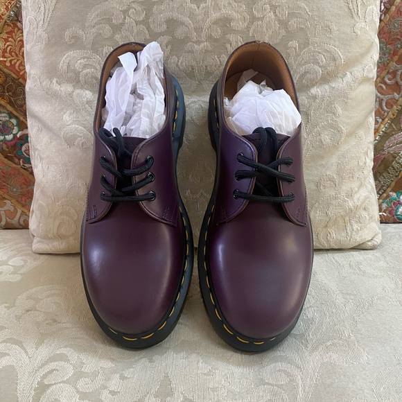 Dr. Martens Oxford size 6 purple NEW IN BOX - Picture 8 of 15